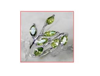 Elegant peridot .925 silver ring, size 8 (sr-3)