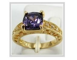 Alexandrite 10k yellow gold ring with "I Love You", size 8 (gr-4)