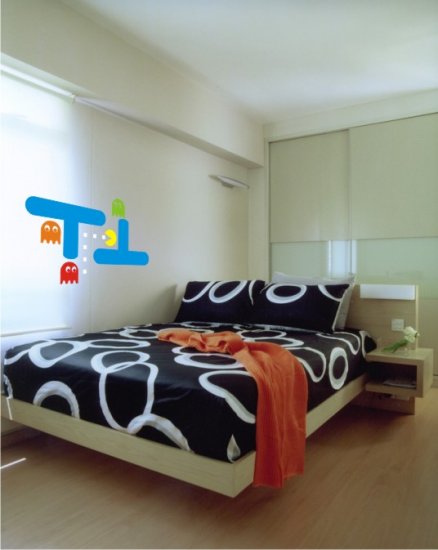 vinyl wall art decal huge pacman apprx.3 feet x 5 feet