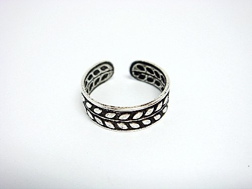 925 Sterling Silver Laurel Wreath Oxidized Adjustable Toe Ring