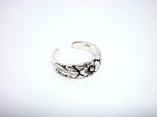 925 Sterling Silver Flower Oxidized Adjustable Pinky Toe Ring
