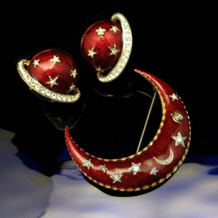 BUTLER WILSON Vintage Brooch Pin Earrings Set Red Crescent Moon