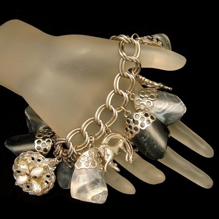 Vintage Chunky Large Charm Bracelet Lucky 4 Leaf Clover Horse Shoe Thistle