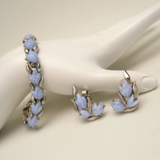 CROWN TRIFARI Vintage Bracelet Earrings Mid Century Pale Blue Acrylic Tulips Set