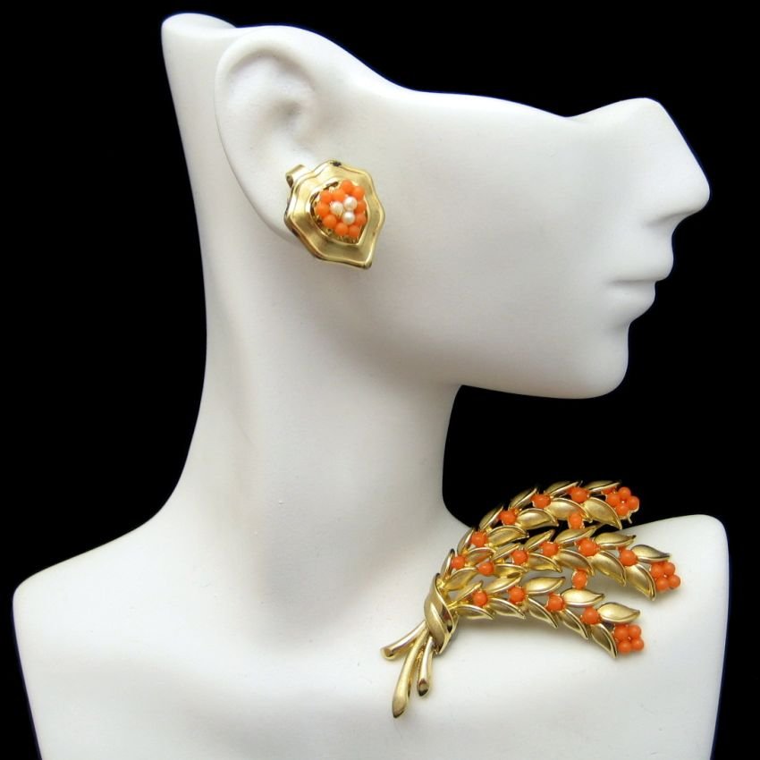 CROWN TRIFARI Vintage Brooch Earrings Mid Century Faux Coral Pearl Flowers Pin Married Set