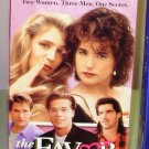 THE FAVOR VHS VIDEO MOVIE STARRING ELIZABEITH MCGOVERN BRAD PITT BILL PULLMAN COMEDY(B43)