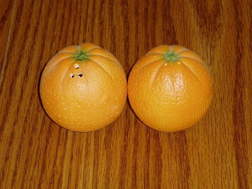 Ceramic Figural Oranges Salt and Pepper Shakers Fruit