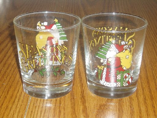 Set of 2 Anchor Hocking Santa/Holiday Rocks Glasses