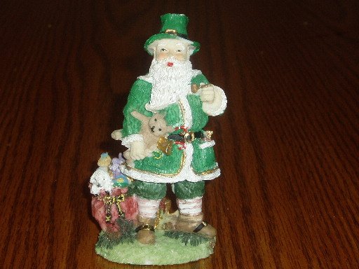 Irish Father Christmas Figurine Christmas/Holiday Decor