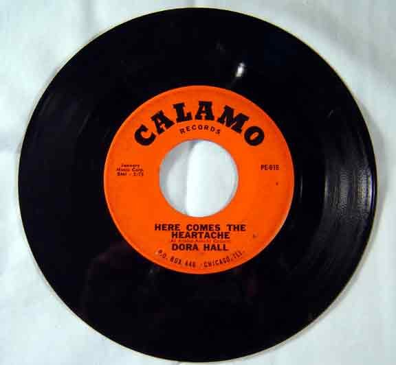 DORA HALL - Here Comes Heartache- Calamo