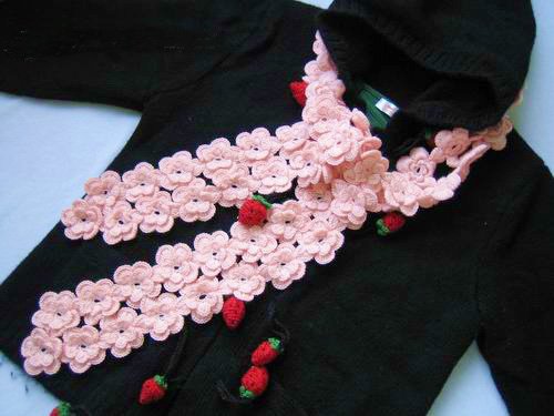 Amazing Hand-crochetted fresh pink peachblossom flowers scarf
