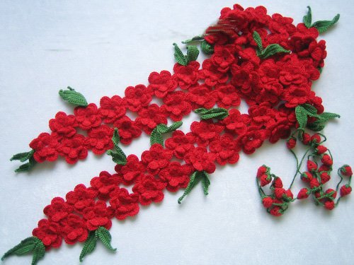 Hand-crochetted red peachblossom flowers scarf with green leaves