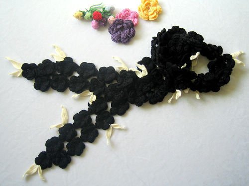 Hand-crochetted black peachblossom flowers scarf with white leaves