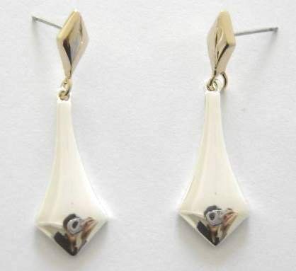 earring 4