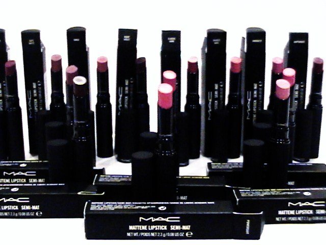 10 MAC MATTENE LIPSTICK ASSORTMENT