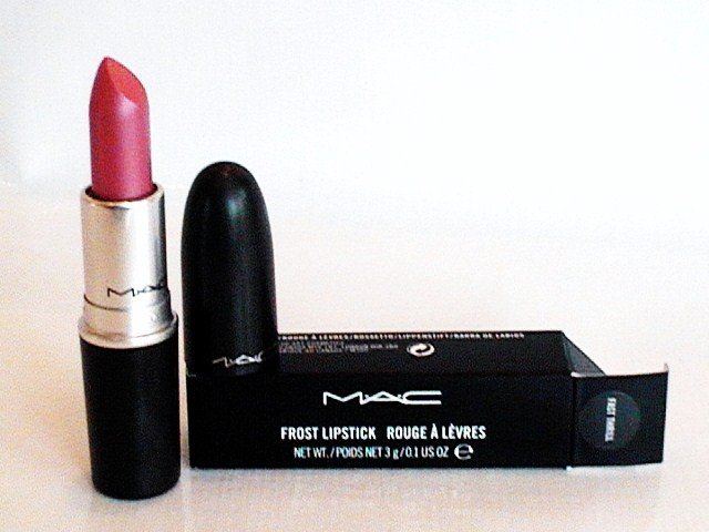 10 MAC LIPSTICKS BOXED ASSORTED