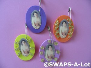 Mini Juliette,Pretty As Can Be SWAPS Kit for Girl Kids Scout makes 25