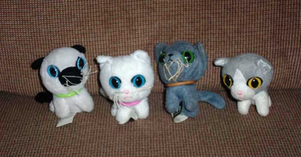 cartoon cat happy meal toy