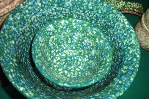 Henn Workshops double blue/green Sponged 6" mixing bowl