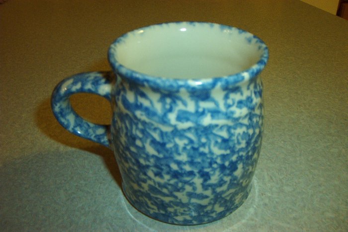 Henn Workshops blue sponged classic mugs set of 2