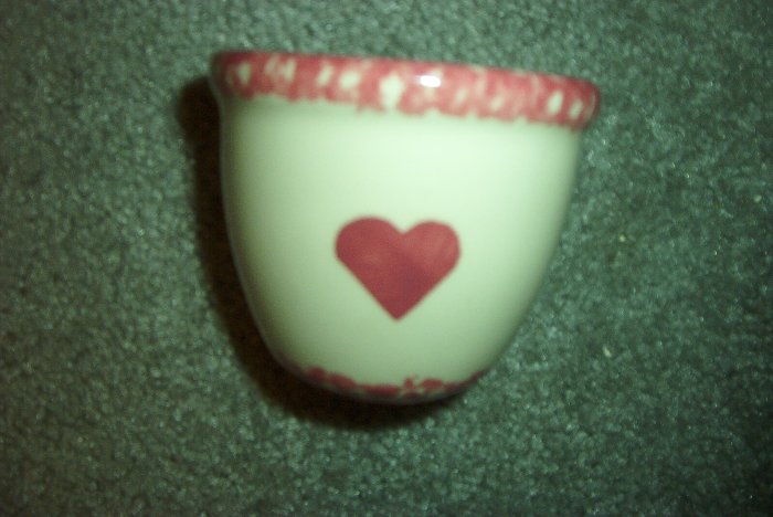 Henn Workshops cranberry sponged custard cup with heart