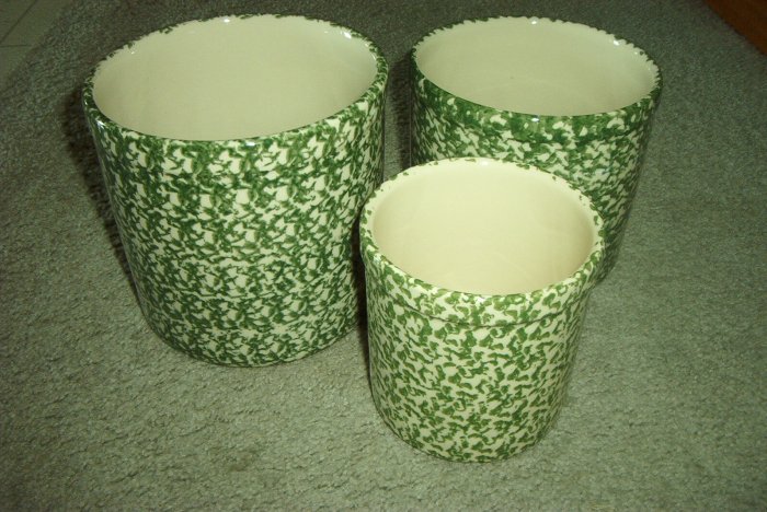 Henn Workshops green sponged 1, 2 & 3 quart crock set of 3