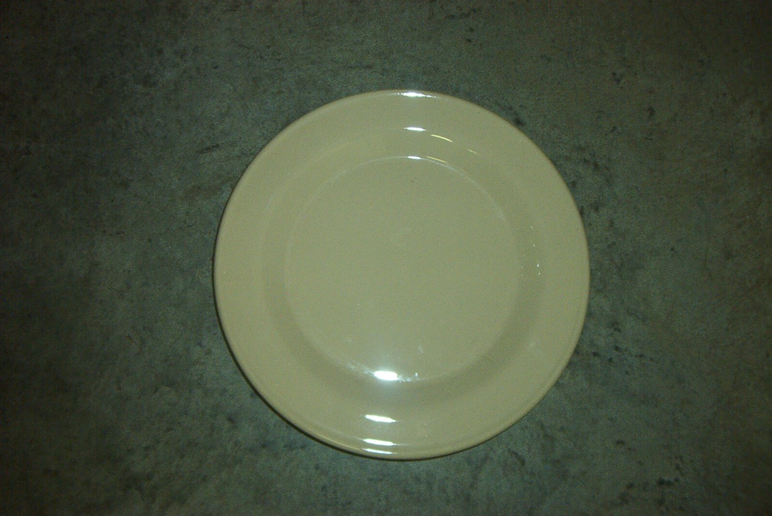 Henn Workshops cream dinner plate