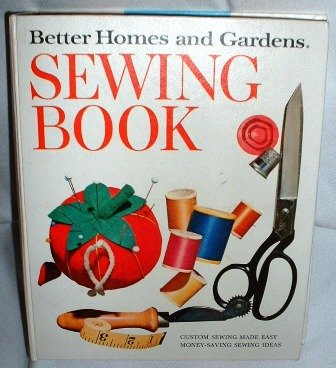 1970 Better Homes and Gardens Sewing Book (5) Ring Binders Meredith Corporation 2nd Edition