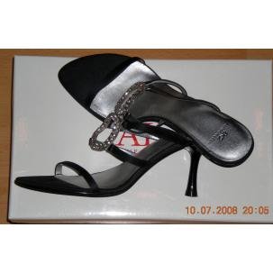 NEW ANNE KLEIN EVENING SANDALS SIZE 7.
