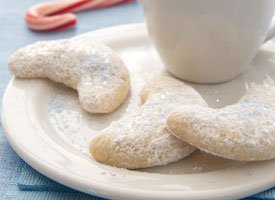 CARIBOUCOLLECTIBLES ITALIAN ALMOND CRESCENT COOKIES