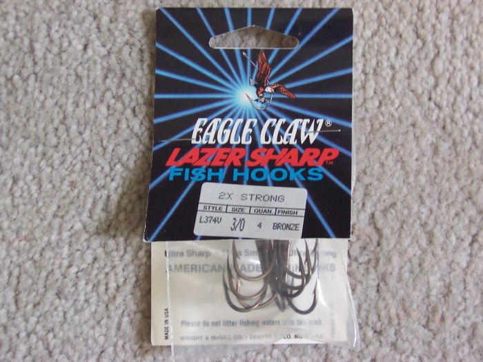 Lot of 84 L374V Eagle Claw Hooks NEW in packages - size 3/0 - Bronze