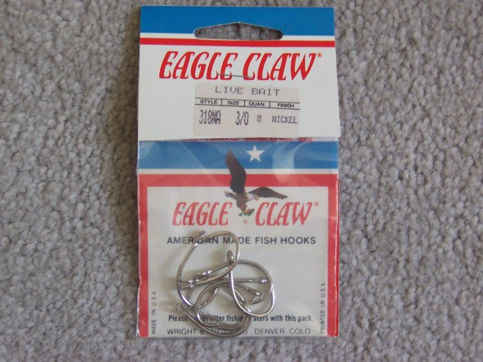 Lot of 168 Style 318NA Eagle Claw Hooks NEW in packages - size 3/0 - Nickel