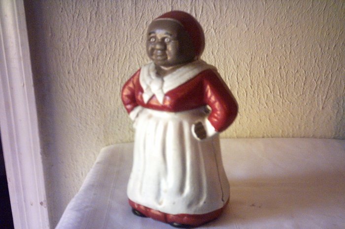 ANTIQUE AUNT JERIMIMA CAST IRON BANK - MAMMY W/ RED DRESS WHITE APRON