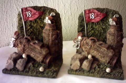 GOLF BOOKENDS 18TH HOLE - TWO GOLF BAGS WITH CLUBS