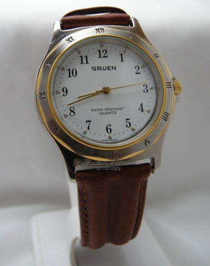 Gruen Mens Quartz Wrist Watch w/ Handsome Leather Band