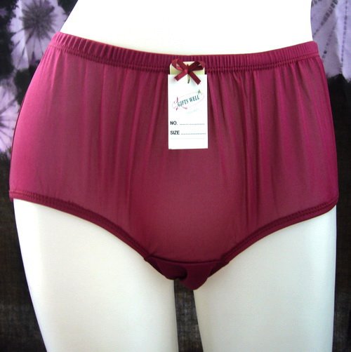 RED FULL BRIEFS SHINY NYLON VINTAGE PANTIES LINGERIE