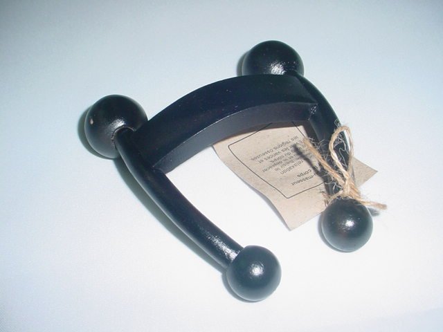 Body Massager w/ Legs design rec. handle Black small