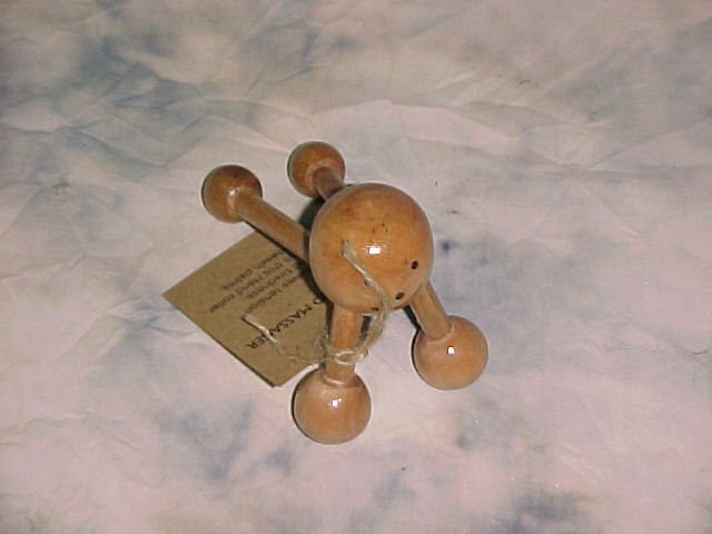 Smiley Head Massager Naturasl finish