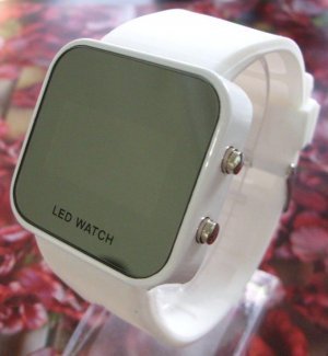 Free Shipping New Mirrored Surface LED Watch