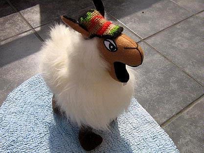 Fur Lama original from Peru, figure and soft toy