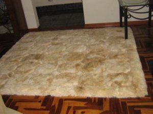 Alpaca fur carpet from Peru with a cube design, 150 x 110 cm