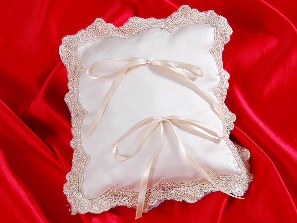 Ring Pillow SGB 026