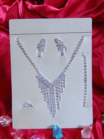 Necklace with matching earings X 003