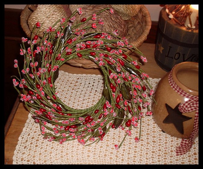 Country Prim Wreath Red Pip Berries