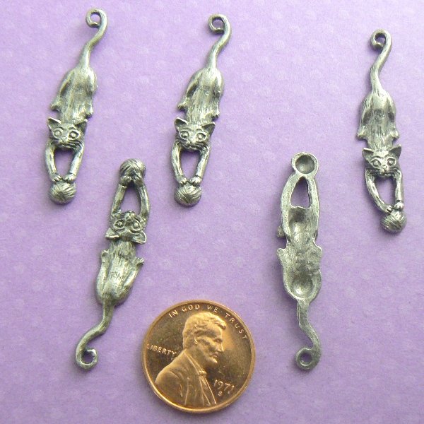 Cat with Yarn Ball Charms - Silver Pewter - Lot of 5