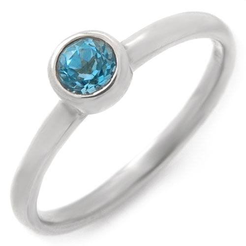 Majestic Lady's Ring with Genuine Topaz