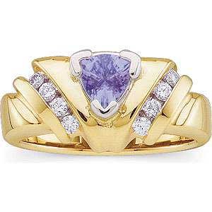 Magnificent 14 K Gold designer Tanzanite and Diamond Ring