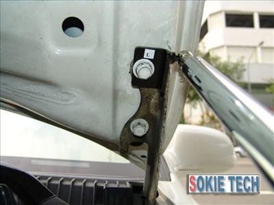 93~97 Toyota Corolla Silver Carbon Fiber Hood Damper e7