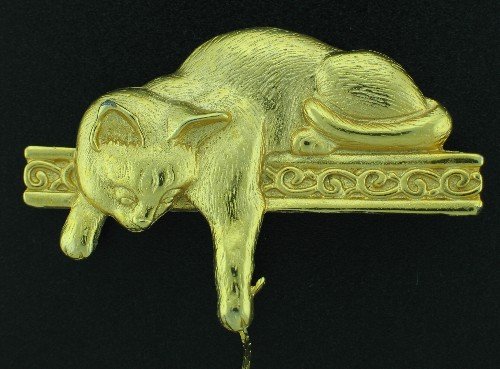 Cat and Mouse Gold Tone Brooch BRO2152