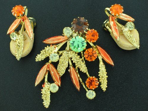 Lovely Autumn Colored Rhinestone Brooch and Matching Earrings SET2012